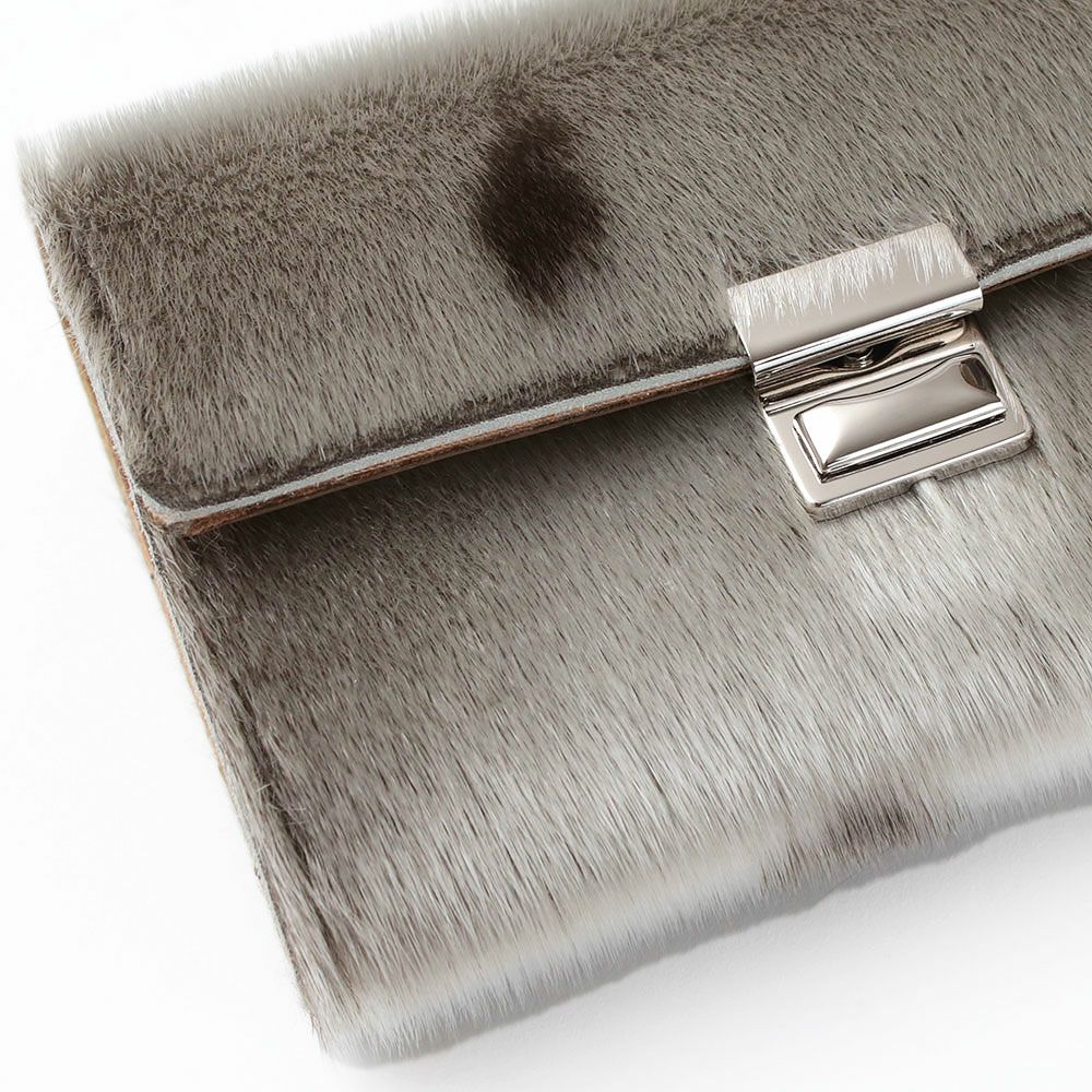 アザラシ_コルシカ_革